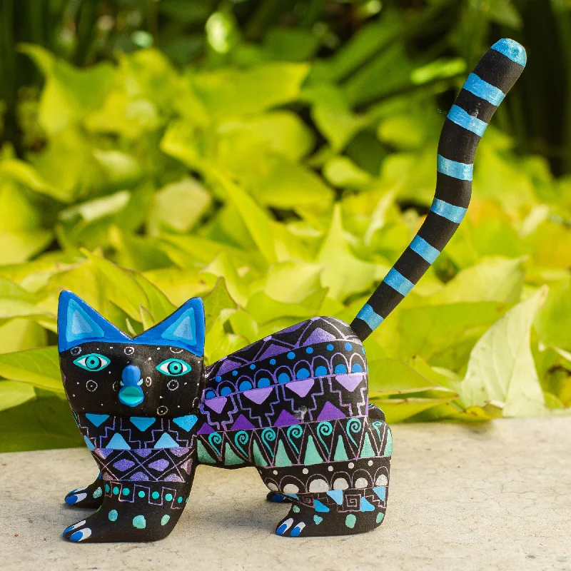 - Pet stroller can be taken on the planeNocturnal Cat Hand-Painted Wood Alebrije Cat Figurine from Mexico - Pet stroller can be taken on the planeNocturnal Cat Hand-Painted Wood Alebrije Cat Figurine from Mexico