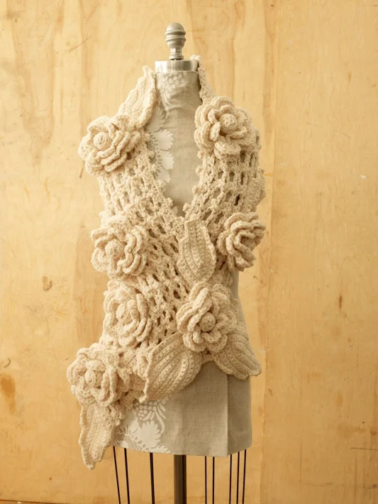 - Pet stroller can be taken on the planeDublin Scarf (Crochet)