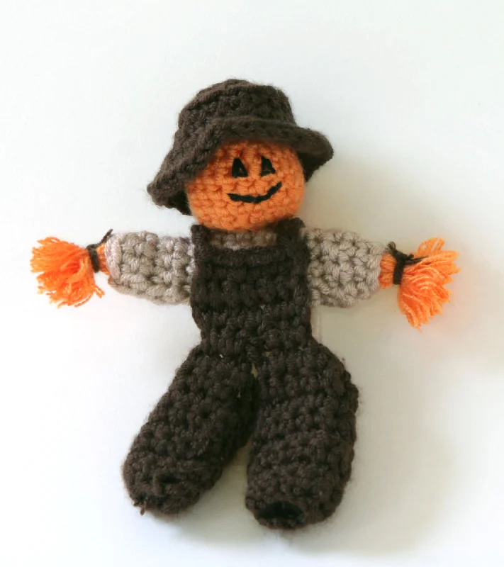 - ​​Pet toys under    yuanScarecrow Finger Puppet Pattern (Crochet)
