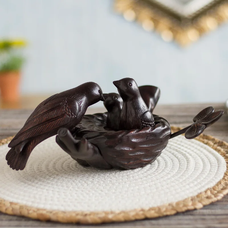 ---Mother's Nest Bird-Themed Mother and Child Cedar Wood Sculpture from Peru