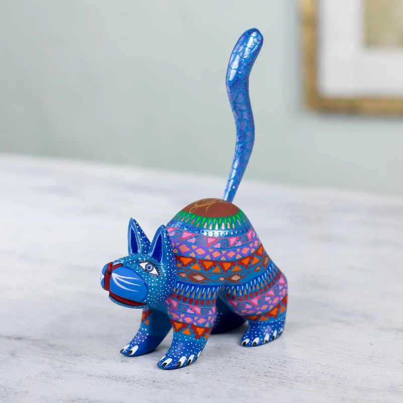 - Dog disposable foam shower gelBlue Cat Greeting Mexican Alebrije Cat Sculpture