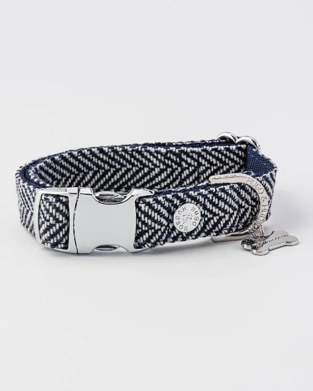 - Parrot climbing and standing wooden frameTweed Metal Buckle Dog Collar - Navy Herringbone - Parrot climbing and standing wooden frameTweed Metal Buckle Dog Collar - Navy Herringbone