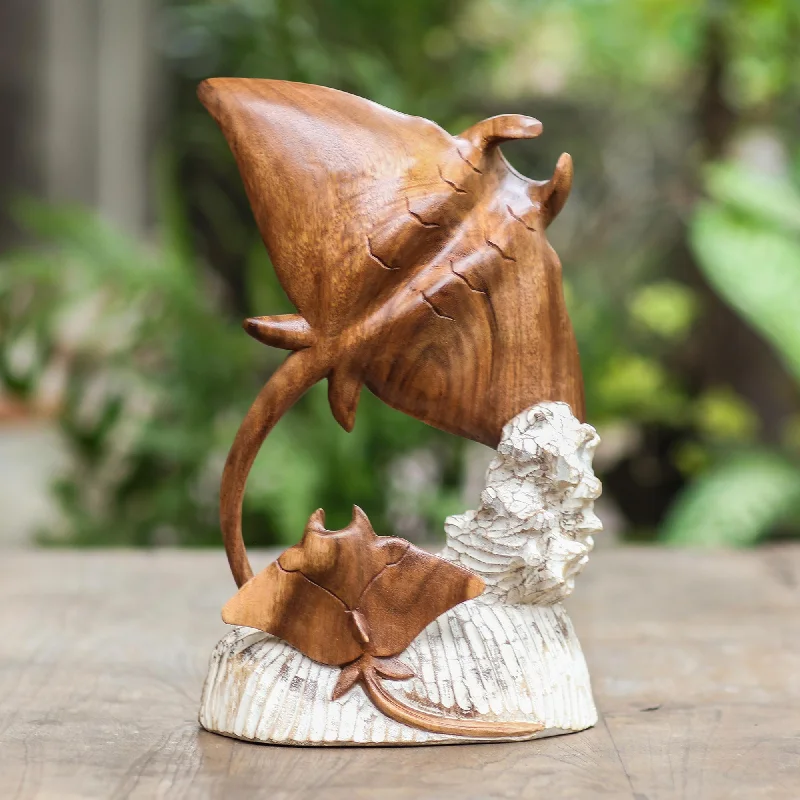 - Postoperative pet anti-licking Elizabethan collarStingrays and Coral Hand Crafted Suar Wood Stingray Sculpture - Postoperative pet anti-licking Elizabethan collarStingrays and Coral Hand Crafted Suar Wood Stingray Sculpture